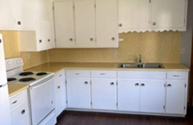 One Bedroom Duplex Gallery 4