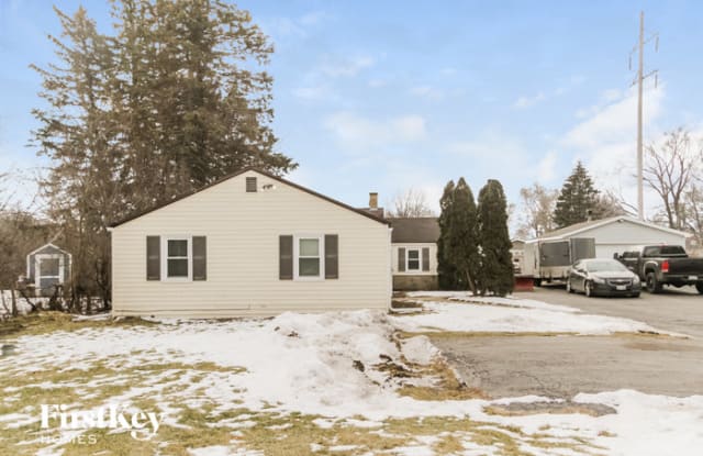 802 Foster Avenue - 802 Foster Avenue, Knollwood, IL 60044