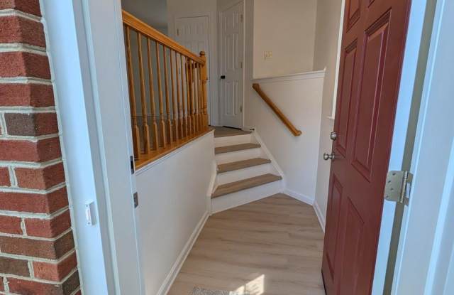 17289 VAUGHN Lane Gallery 2
