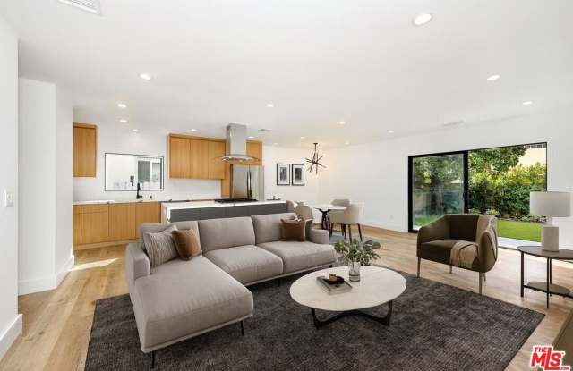 5627 Agnes Ave - 5627 Agnes Avenue, Los Angeles, CA 91607