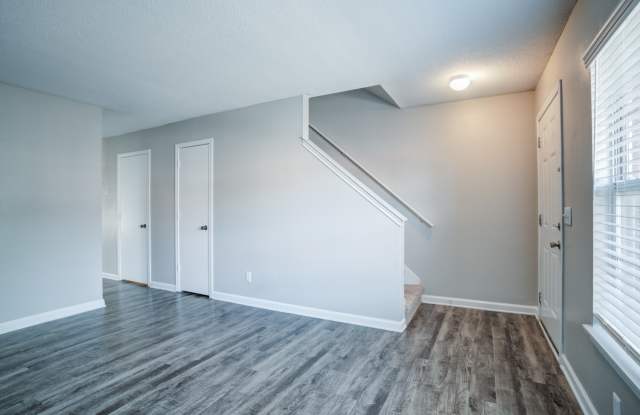 Wildwood Springs Apartment Homes Gallery 3