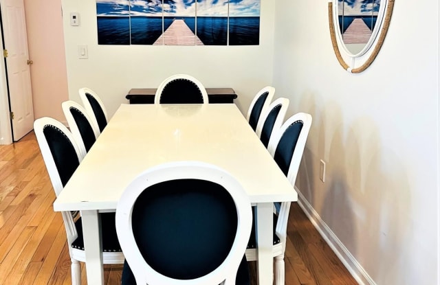 95 Wharfside Drive - 95 Wharfside Drive, Monmouth Beach, NJ 07750