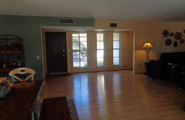 9914 W CONCHO Circle Gallery 3