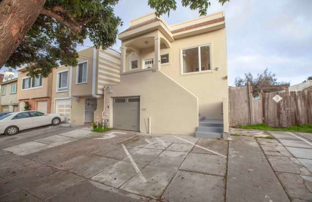 House for rent, Updated 4BR+2 extra BR/Den/Offices/Family Rooms  3BA in Ingleside! - 222 Sadowa Street, San Francisco, CA 94112