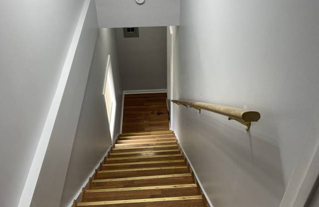 3854 1/2 S Sherman Drive Gallery 4