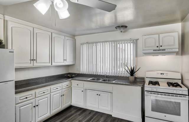 Serrano Apartments Gallery 3