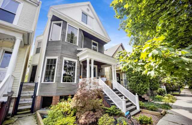 1625 W Hollywood photos photos