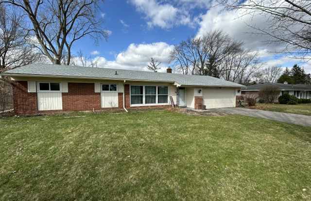 92 Kirk Lane - 92 Kirk Lane, Troy, MI 48084