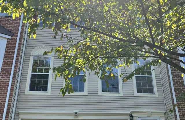 6635 CREEK POINT Way - 6635 Creek Point Way, Franconia, VA 22315