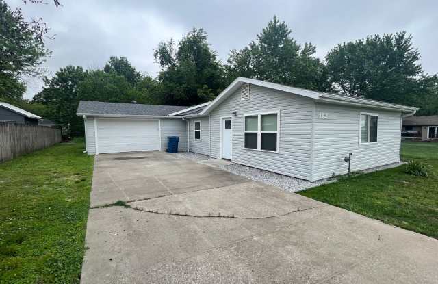 Newly Remodeled 3 Bedroom, 1 Bath with a 1 Car Garage photos photos