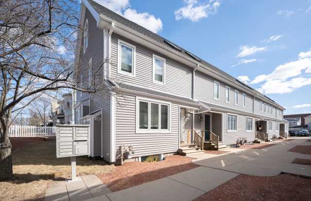 3 Raymond Street Gallery 1