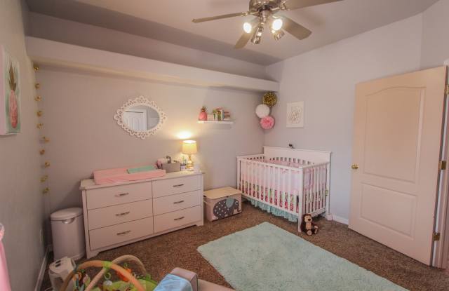 Plenty of space with this 4 Bedroom, 2 Bath home in the Wood Streets! Gallery 4