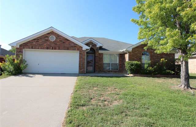 1603 Mcgarry Lane - 1603 Mcgarry Lane, Mansfield, TX 76063