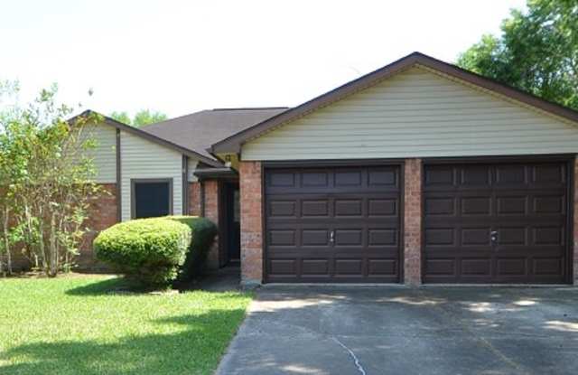 422 Reseda Dr - 422 Reseda Drive, Houston, TX 77598