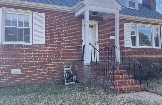 2313 Buckingham Avenue photos photos