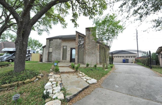 6842 San Remo Drive - 6842 San Remo Drive, Mission Bend, TX 77083