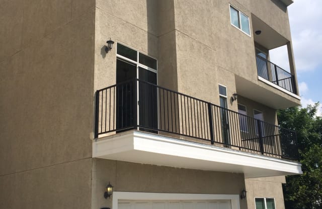 1320 B Lakin St - 1320 Lakin St, Houston, TX 77007