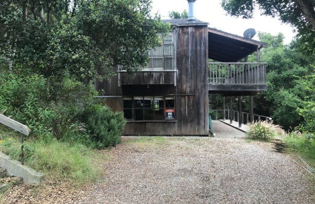 475 Lambert Rd - 475 Lambert Rd, Summerland, CA 93013