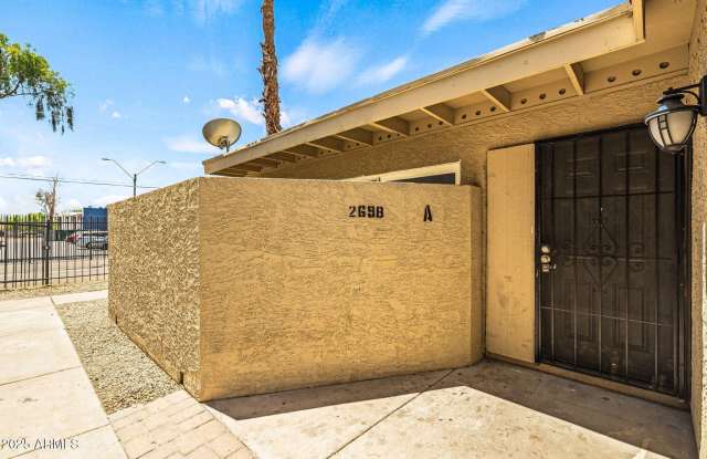 2698 N 43RD Avenue photos photos