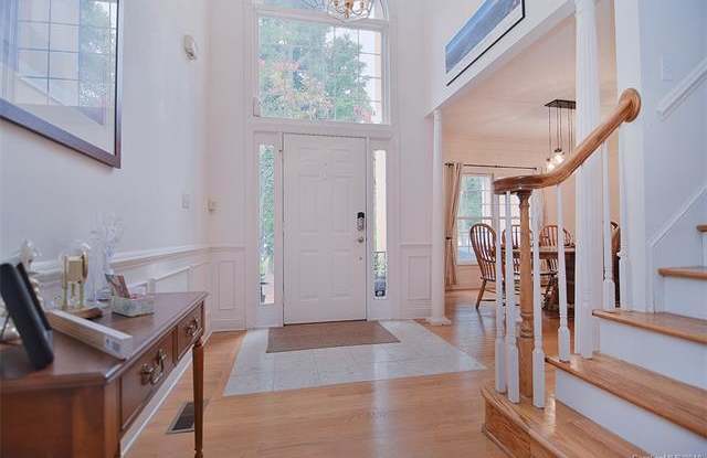 7640 Golf Course Drive S Gallery 2