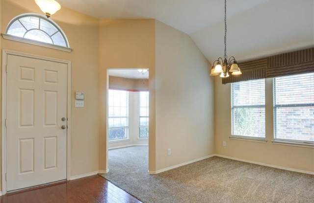 1508 Bluebird Drive Gallery 4