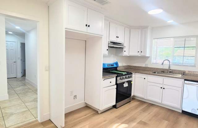 Single Story Senior Home 55+ community- Newly Remodeled- Ready To Move In. photos photos