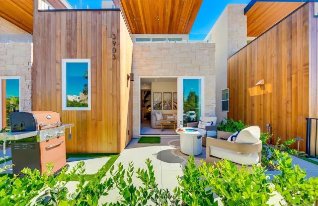 3903 Haines St. Gallery 4