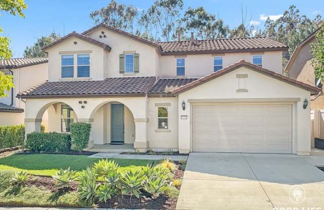 Stunning Home with Modern Comforts Spacious Rooms photos photos