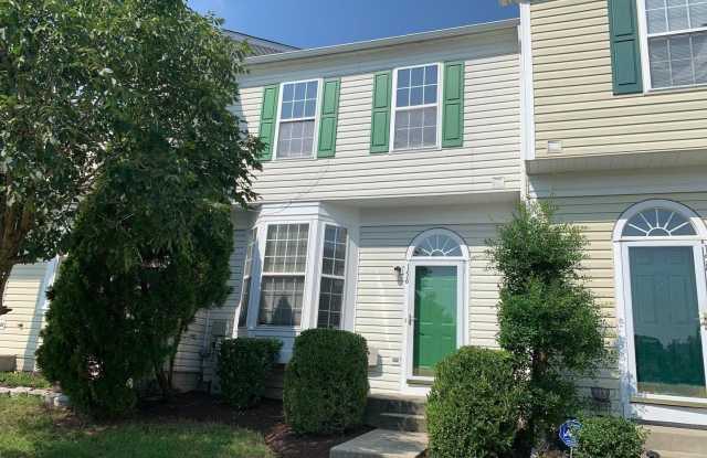 156 HIDDEN HILL Circle Gallery 1