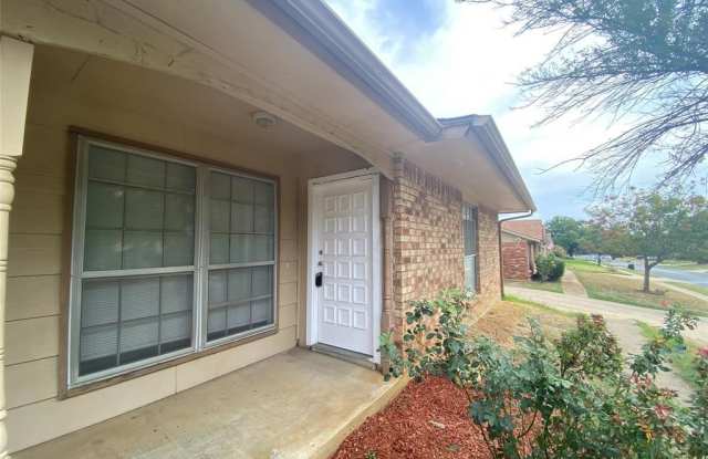 3010 Penny Lane - 3010 Penny Lane, Euless, TX 76039