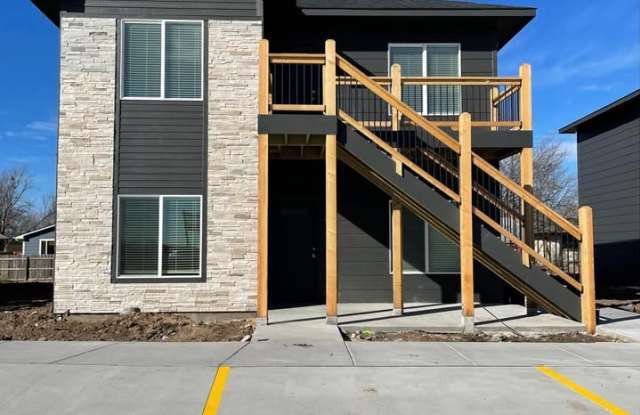 338 W Castle St photos photos