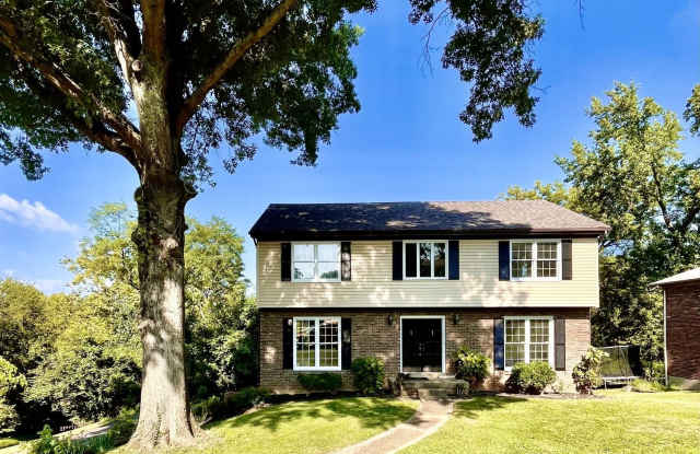 4612 Deepwood Ct - 4612 Deepwood Court, Green Spring, KY 40241