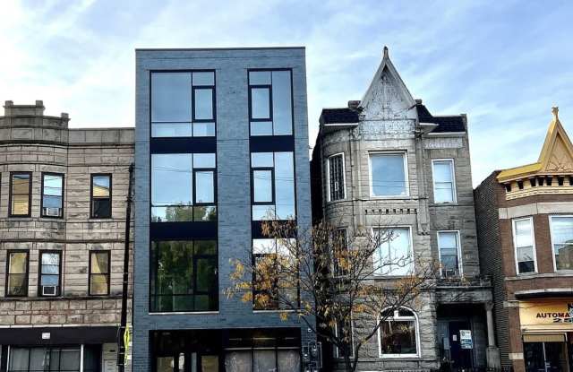 1028 N California Avenue photos photos