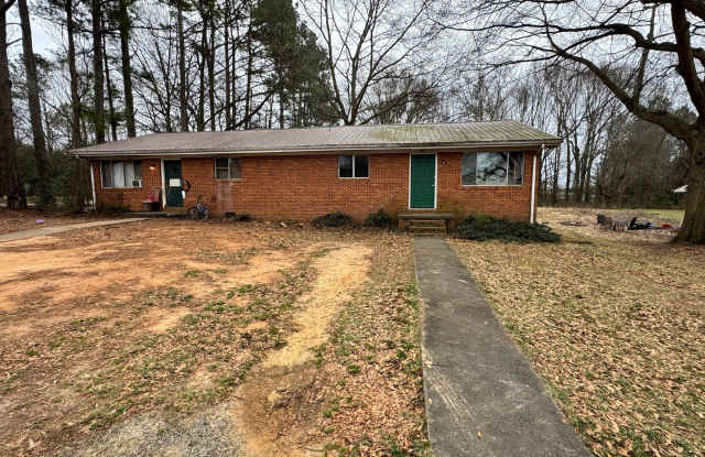 2/1 outside city limits of Shelby, NC photos photos