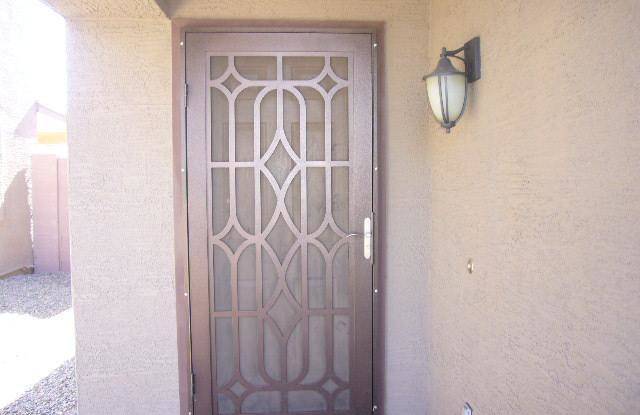 806 S 111th Drive Gallery 2