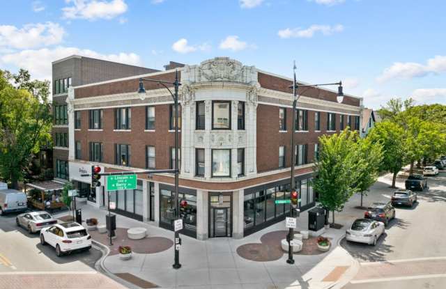 3054-58 N Greenview / 1507-11 W Barry photos photos