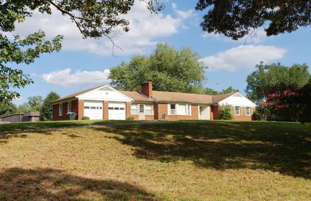 7300 TEMPLE HILL ROAD photos photos