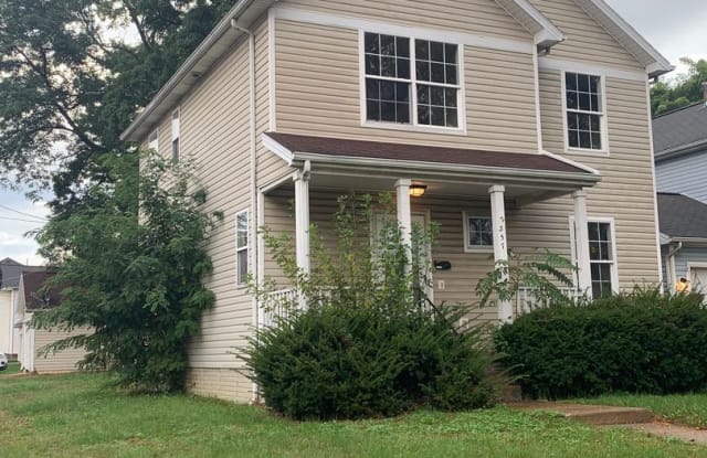 2357 FRANKLIN - 2357 Franklin Avenue, Toledo, OH 43620