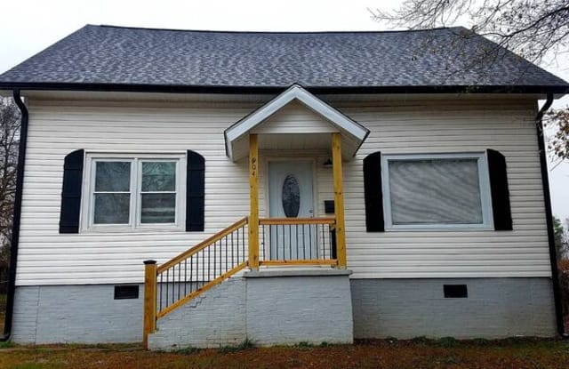 904 West Main Avenue - 904 West Main Avenue, Gastonia, NC 28052