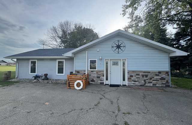 1345 Egg Harbor Lane Gallery 1