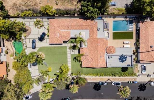 17520 Embassy Dr Gallery 2