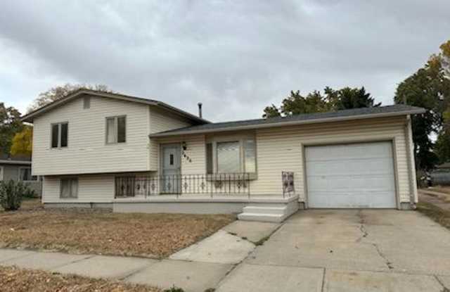 2620 W State St photos photos