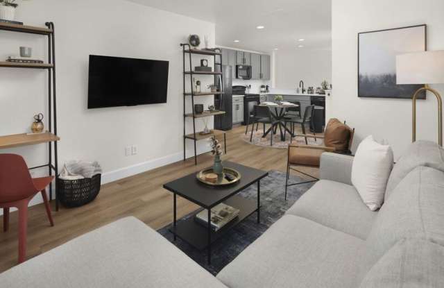 8156 E 33rd Ave - 8156 East 33rd Avenue, Denver, CO 80238