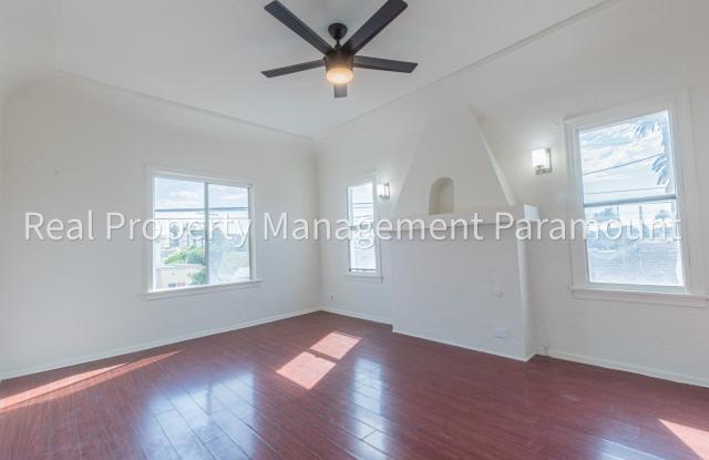 Beautiful Two Bedroom Apartment Gallery 1