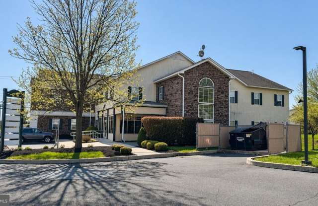 296 W RIDGE Pike photos photos