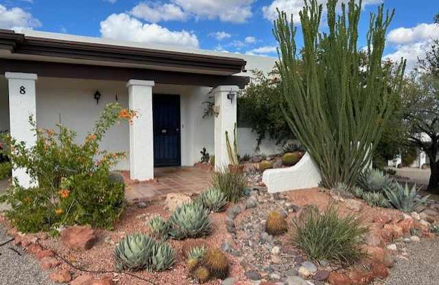 100 North Lazy Fox Drive - 100 North Lazy Fox Drive, Wickenburg, AZ 85390