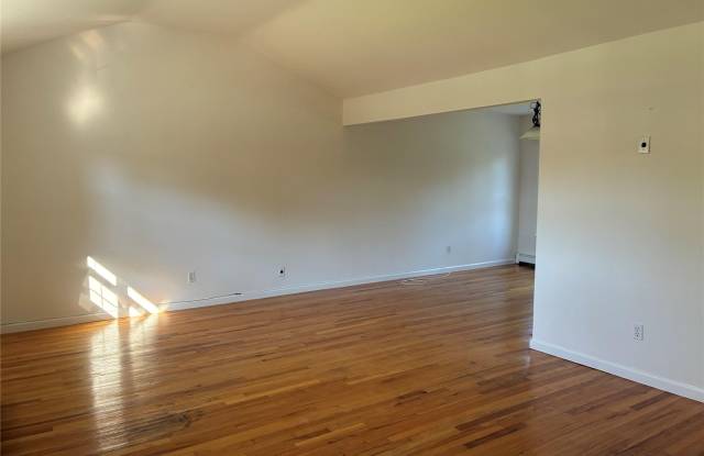 76 Keane Lane Gallery 3