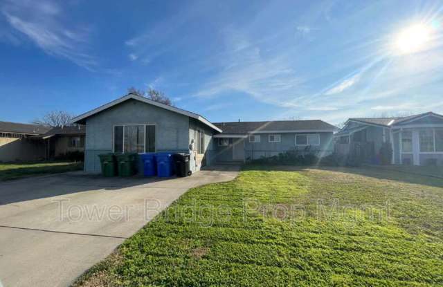 8724 Halverson Drive photos photos