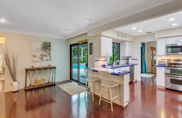 980 Clipper Road Gallery 2