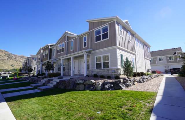 176 W 925 N Gallery 2